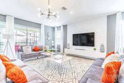 Solara Resort Villa, Arcade, Pool & Spa, Sleeps 22