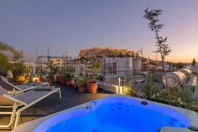 Image de Paradise Suite with Jacuzzi & Acropolis view