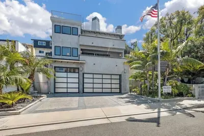 Image de Ocean view Surf Ghetto custom home