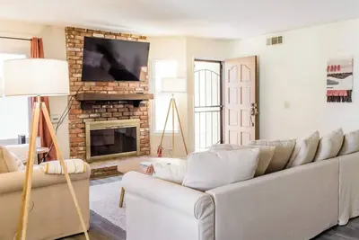 Image de 3 Bd / Family Friendly / Great Location