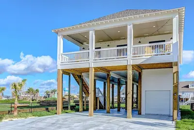 Image de Beaches&Dreams - Hot Tub - 5 Min Walk to Beach - Sleep 14