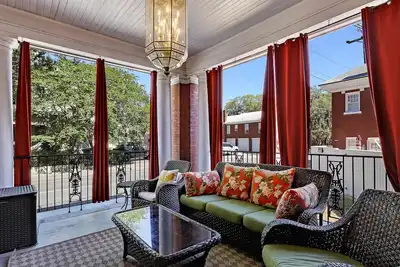 Image de Beautiful 7 Bedroom Home for 20 Heated Pool Access