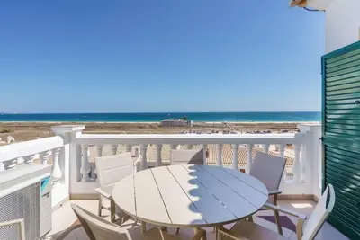 Image de Ocean's Eye - Sea view, 200m from the beach
