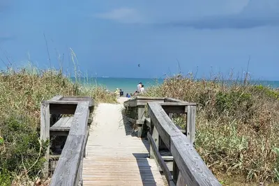 Image de Beachfront Condo for Family Stay with Heated Pool, 2bd/2ba (2025 Jan-Mar msg me)