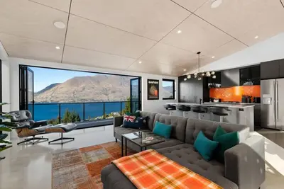 Image de Lake & Mountain View 2 Bedroom House