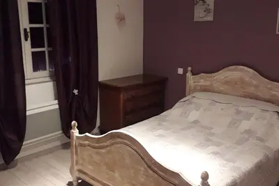 Image de Appartement dans villa au calme de la campagne avec piscine.