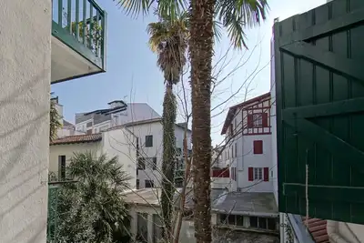 Image de bel appartement 130 m² pret de la plage et en centre ville