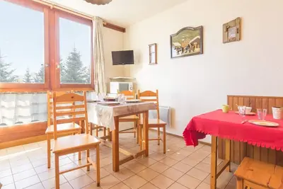 Image de Studio confortable au coeur du Corbier avec piscine