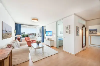 Image de Exclusive location, comfortable living! Enjoy the sea from the balcony