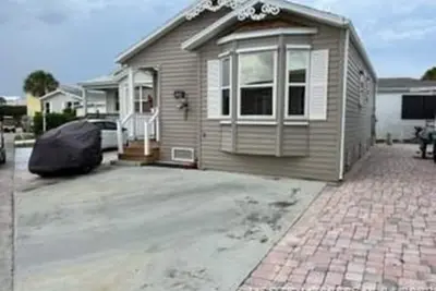 Image de Cheerful two bedroom home walk to the ocean nettles island