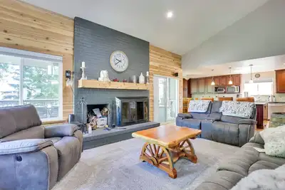 Image de 12 Mi to Dtwn Denver: Littleton Family Home!