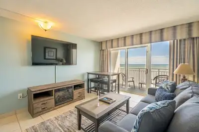 Image de 18th Floor Oceanfront-Camelot By The Sea
