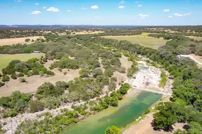 Image de 45-ac Estate-Private Blanco River Access-Fire Pit!