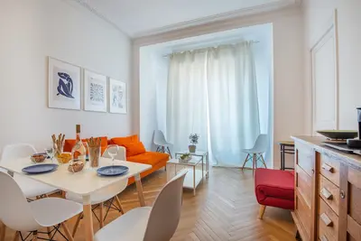 Image de Stunning 3 double bedroom flat in Golden Square Negresco - 3 min from the beach