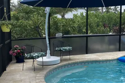 Image de Gated/golfing, 5 minutes to beach/dining/shopping, quiet neighborhood