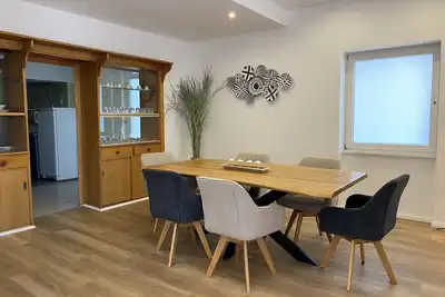 Image de Bright large vacation apartment with terrace and large professional kitchen