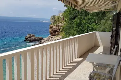 Image de Garçonnière prés de la plage Pisak, Omis (As-1018-a)