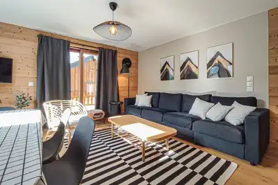 Image de Chalet, vue montagne, terrasse, balcon, télévision, casier à ski, 76m², Valmorel