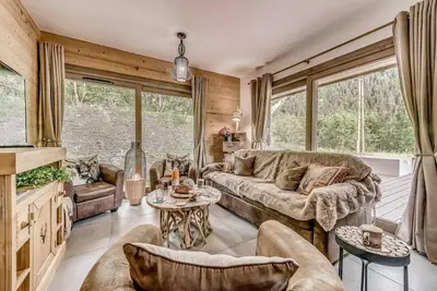 Image de Rez-de-chaussée, terrasse, parking, télévision, casier à ski, 78m², Champagny-en-Vanoise