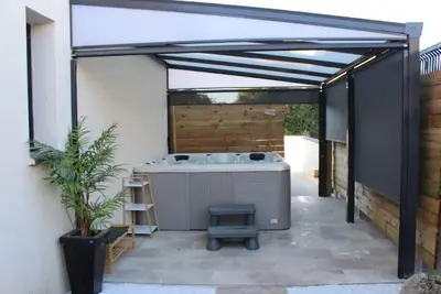 Image de superbe villa neuve avec spa 6 places