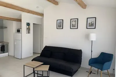 Image de Appartement Neuf avec 1 terrasse, à 400 mètre du centre ville, rue calme