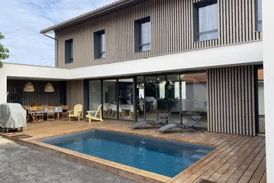 Image de Biscarrosse Plage : Villa de Standing de 160 m² à 150 m de l'Océan