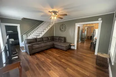 Image de The West Virginia Way, Iron Horse Duplex