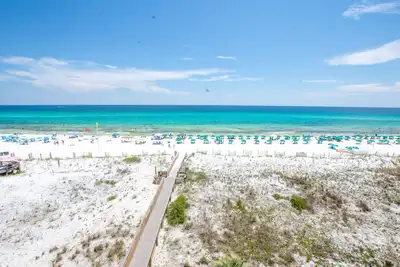 Image de 503 | This is the place you've been dreaming of! Free Beach Service!