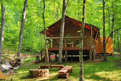 Image de Glamping In The Smokies--Private 5 acres--Lake Access. . . . See you in April 2026.