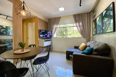 Image de Refurbished apartment, fully furnished, excellent location.