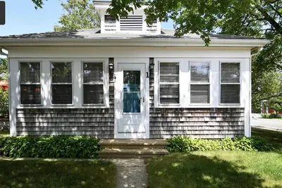 Image de Family cottage in Oak Bluffs. Close to town