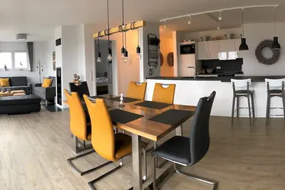Image de Large vacation apartment with sea view, modern furnishings, sauna, linen included