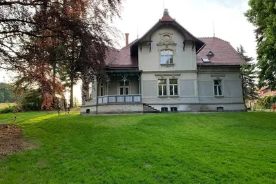 Image de Maison de vacances spacieuse à Šluknov avec jardin privé