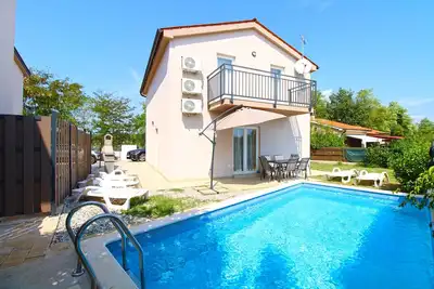 Image de House 2183/55997 (Istria - Medulin), 4000m from the beach