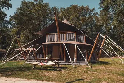 Image de Glamping 8-person Safari tent