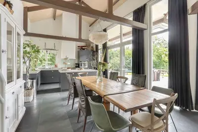 Image de 12 person detached country house with trampoline & Private outdoor hot tub