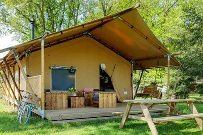Image de Glamping 6-person safari tent