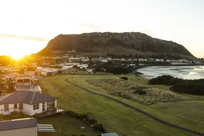 Image de Stanley Beach House with Stunning Views of the Nut!