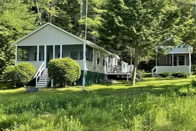 Image de Lake house with beach access (newly renovated)