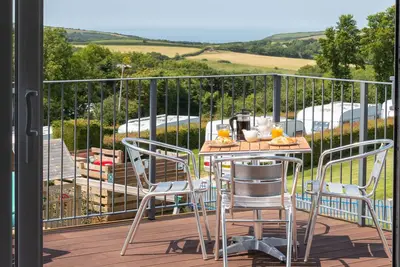 Image de 2 Bedroom Apartment with Sea Views near Bude, Cornwall