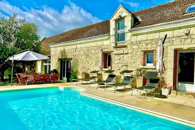 Image de Spacieuse villa avec piscine au coeur des Châteaux