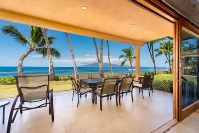 Image de Breathtaking Oceanfront 5 bedroom - Puamana 150-1