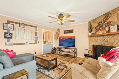 Image de Ski Den Condo with Indoor Pool