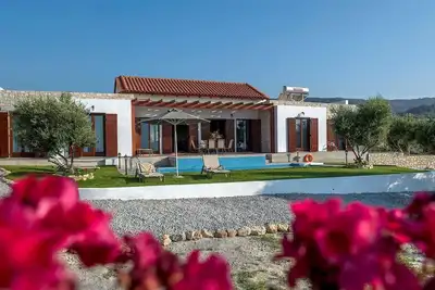 Image de Maison de vacances Loutra pour 1 - 8 personnes avec 4 chambres à coucher - Maison de vacances