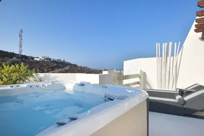 Image de Colinas - Gazmira 3. 1 Penthouse Deluxe & Jacuzzi 3b