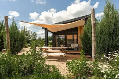 Image de Experience the genuine Veluwe feeling in this relaxed Sand Lodge