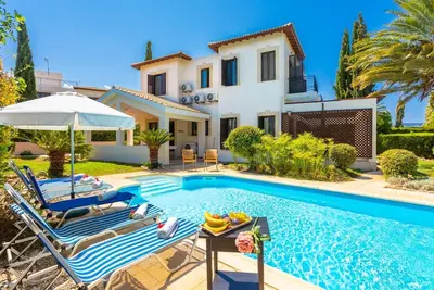 Image de Villa Iliana - Quatre Chambres Villa, Couchages 8