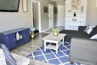 Image de Modern home minutes from downtown Okc!