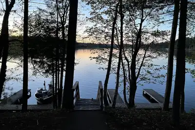 Image de Beautiful Townhome With Scenic Lake View