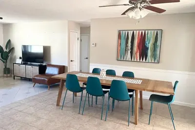 Image de Bayberry Breeze: 3b\/2b Pet Friendly Private Pool Home